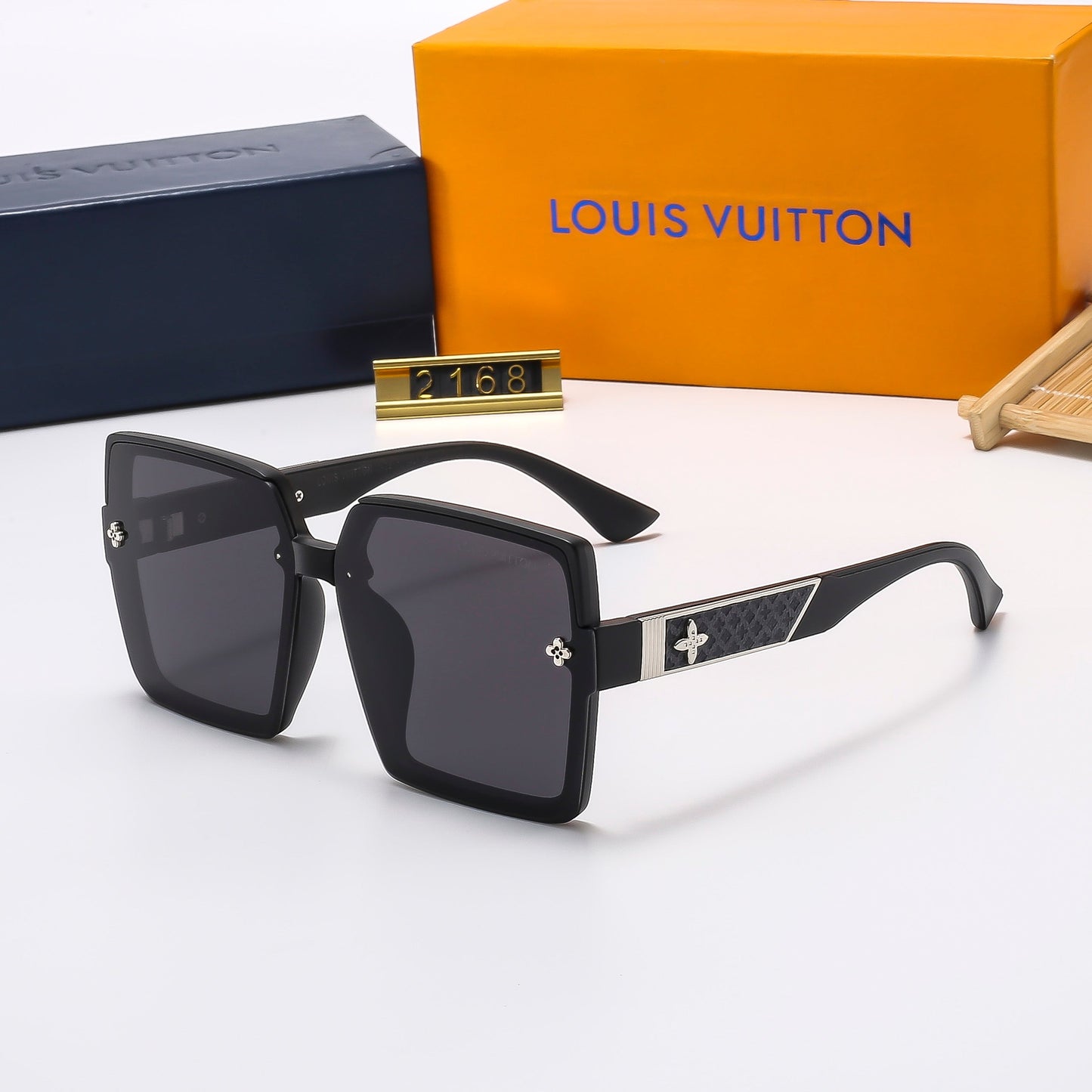 4 Colors Fashion Sunglassesâ2168