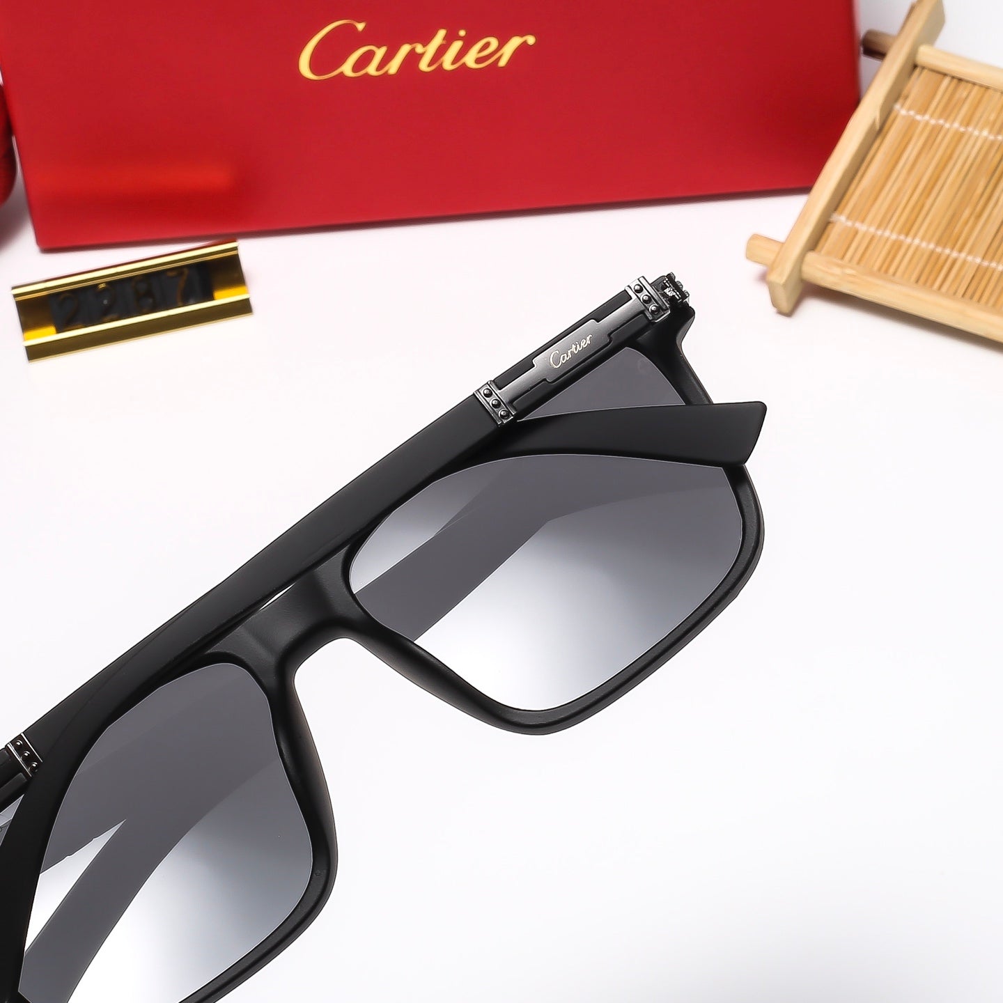 4 Colors Fashion Sunglassesâ2286