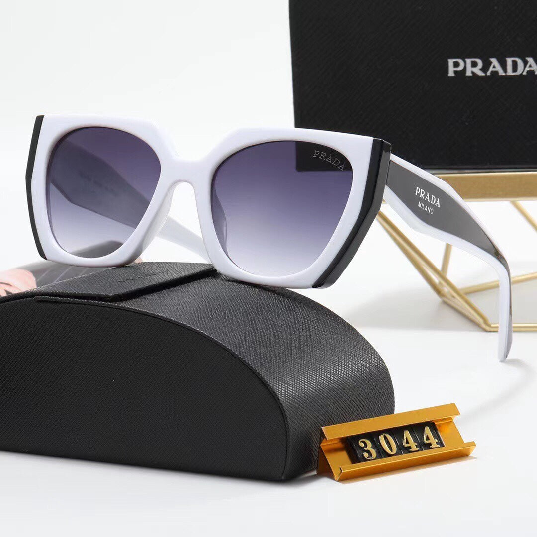 4 Colors Fashion Sunglasses—3044