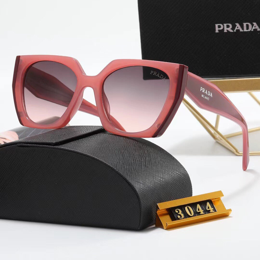 4 Colors Fashion Sunglasses—3044