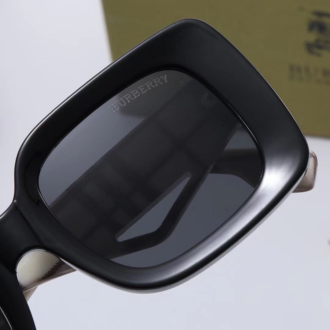 Square Frame Sunglasses 3095