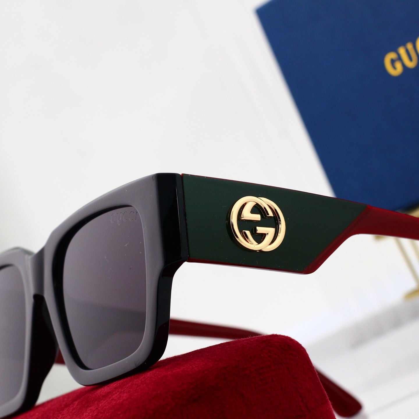 4 Colors Fashion Sunglasses—4415